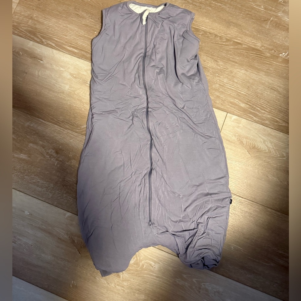 Kyte BABY size large 2.5 tog dark gray sleep walker